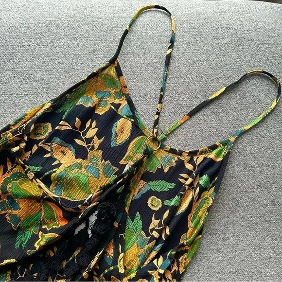 Anthropologie RAGA Flowy Tassel Fringe Open Back Tank Small NWT - Picture 7 of 7